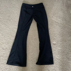 Lulu yoga pants